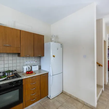 At Last You Can Rent The Perfect Luxury Close To The Beach, 1485 * Πρωταράς
