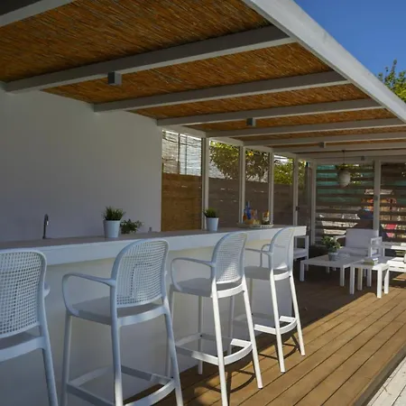 At Last You Can Rent The Perfect Luxury Close To The Beach, 1485 Βίλα Πρωταράς