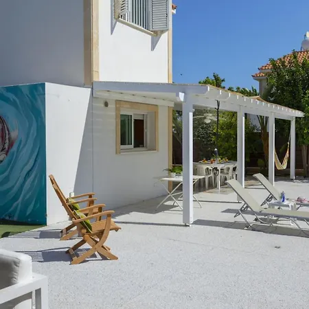 At Last You Can Rent The Perfect Luxury Close To The Beach, 1485