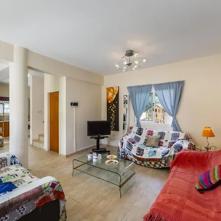 At Last You Can Rent The Perfect Luxury Close To The Beach, 1485 Βίλα Πρωταράς