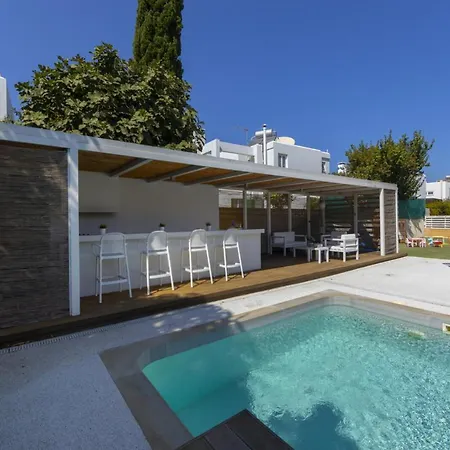 At Last You Can Rent The Perfect Luxury Close To The Beach, 1485 Πρωταράς