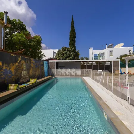 At Last You Can Rent The Perfect Luxury Close To The Beach, 1485 * Πρωταράς
